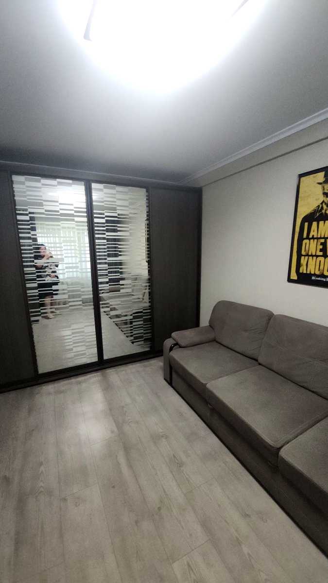 1878282412121432