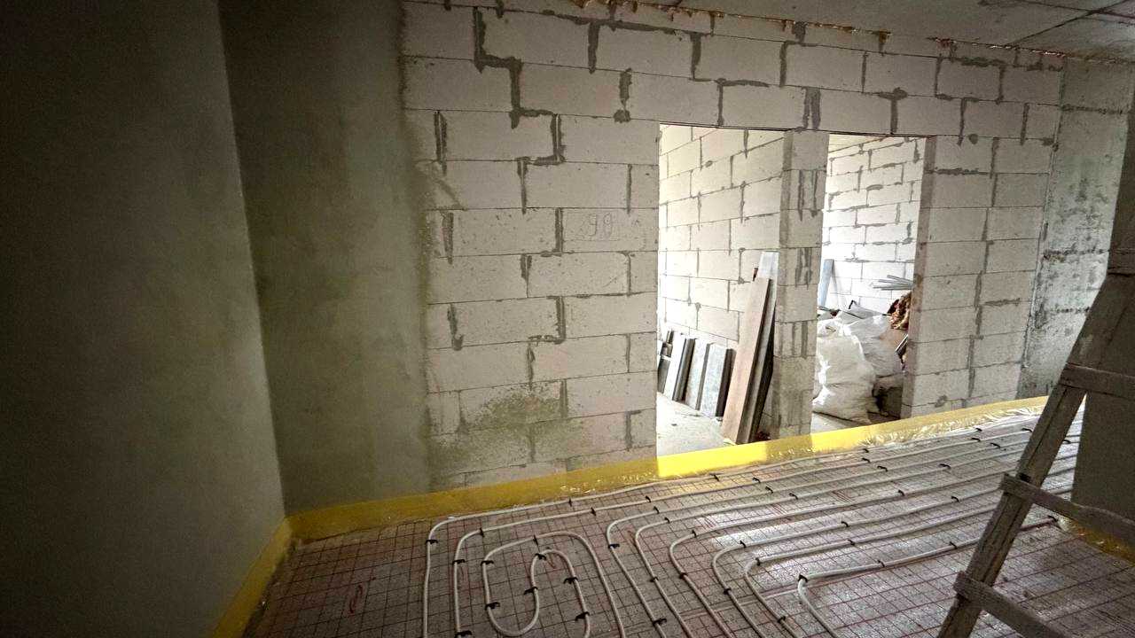 1878283255179587