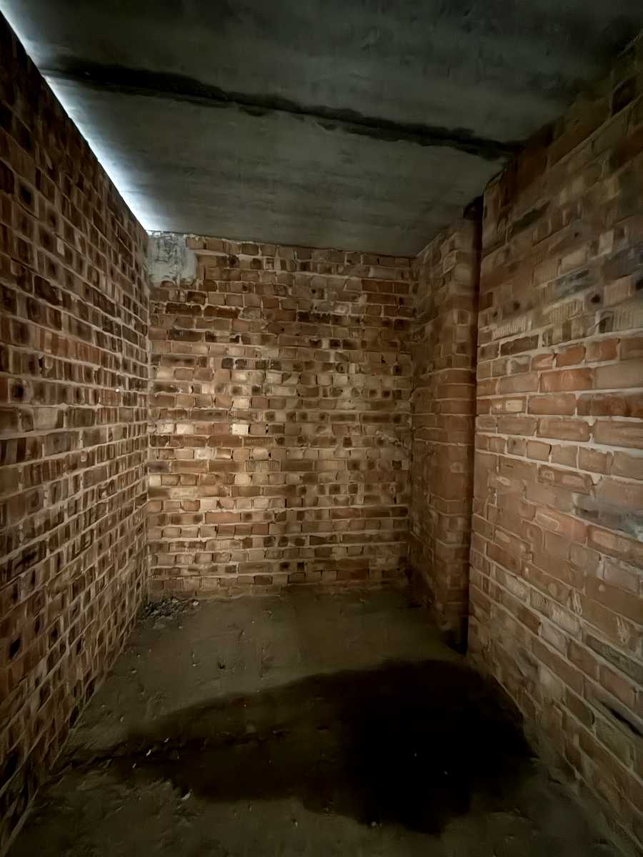 1878283931892663