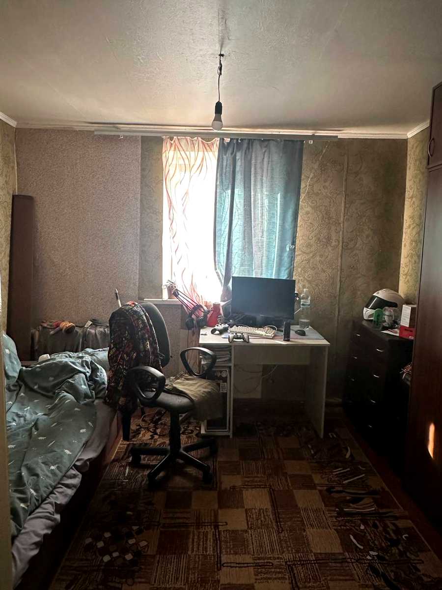 1878284235858675