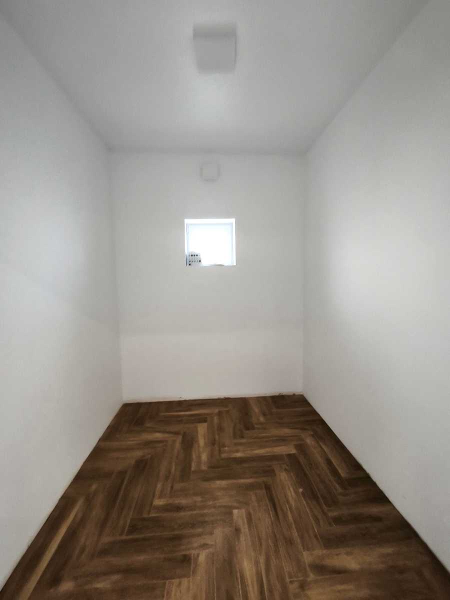 1878284340493384