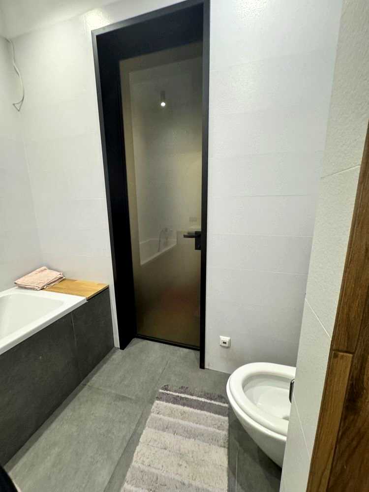 1878285087750773
