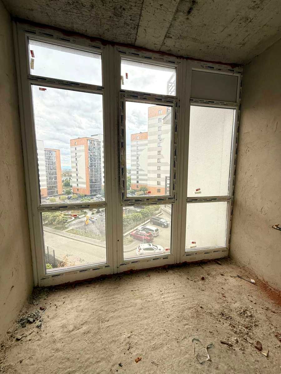 1878286379212115