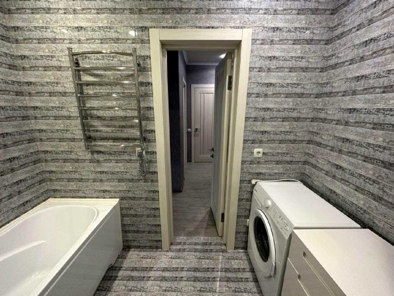 1878287547042544