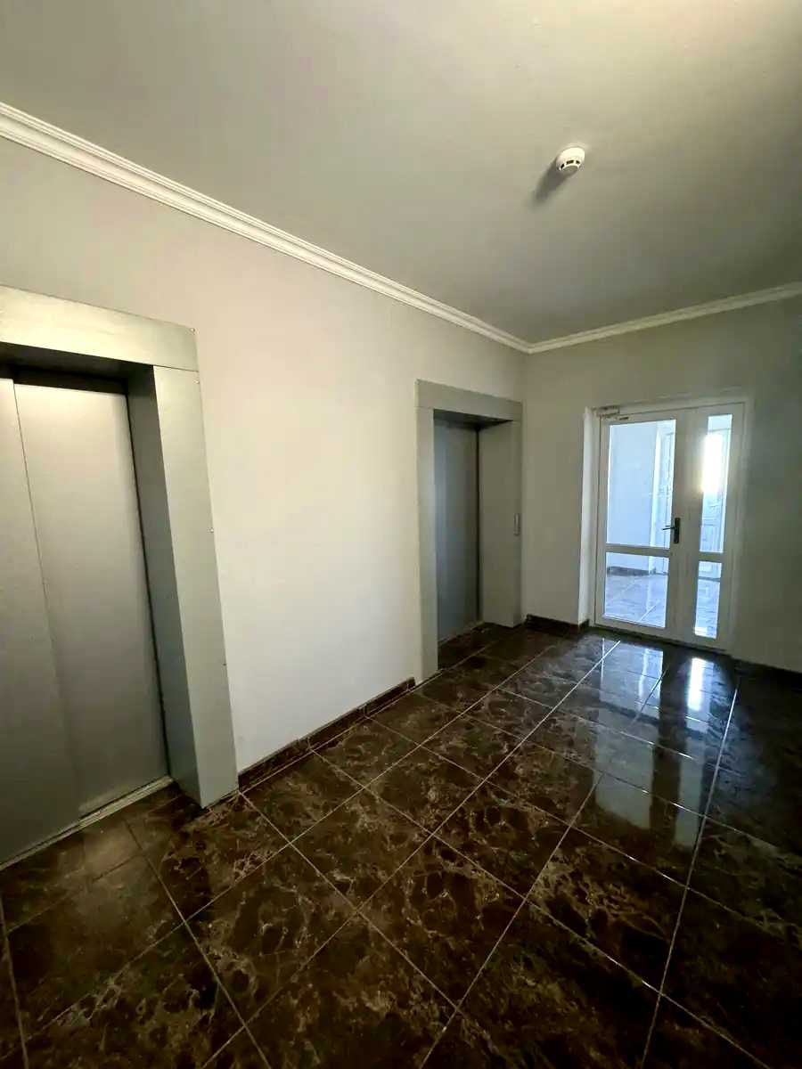 1878287597384946