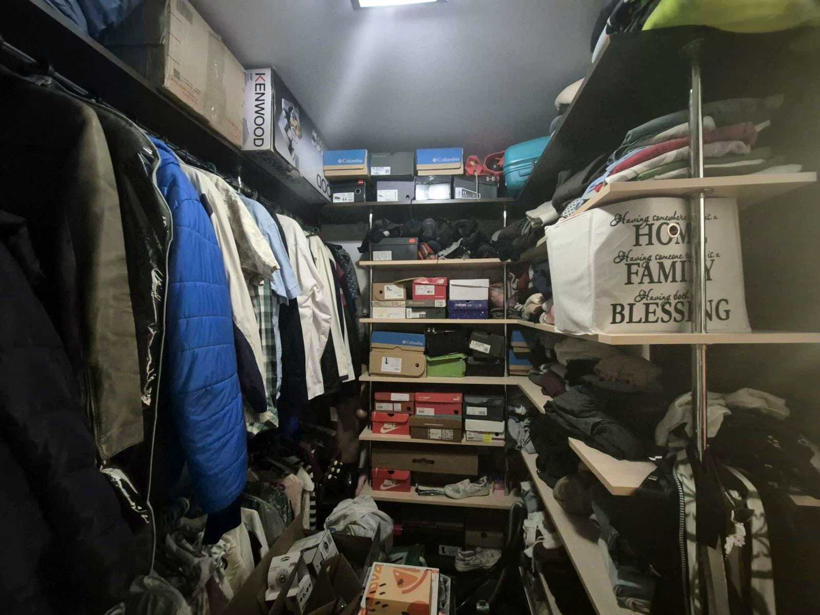 1878288875384387