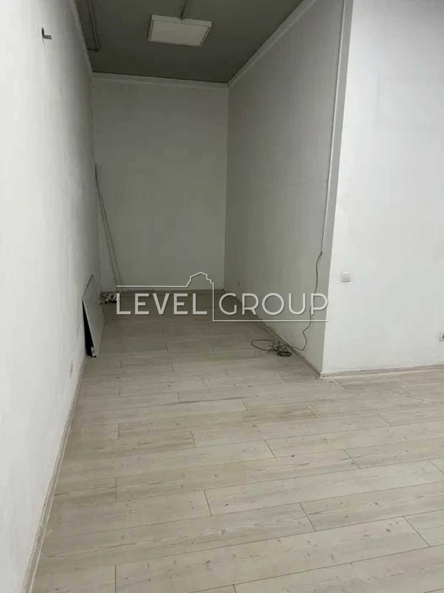 1878288906882346