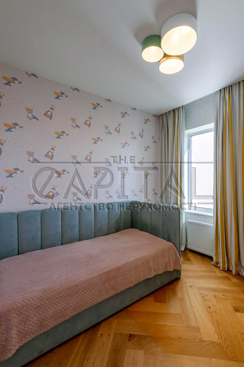 1878292794882930