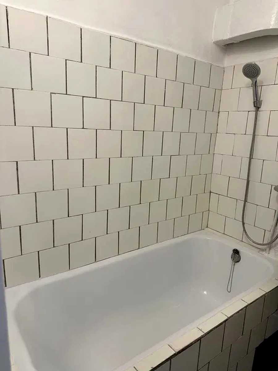 1878293224828322