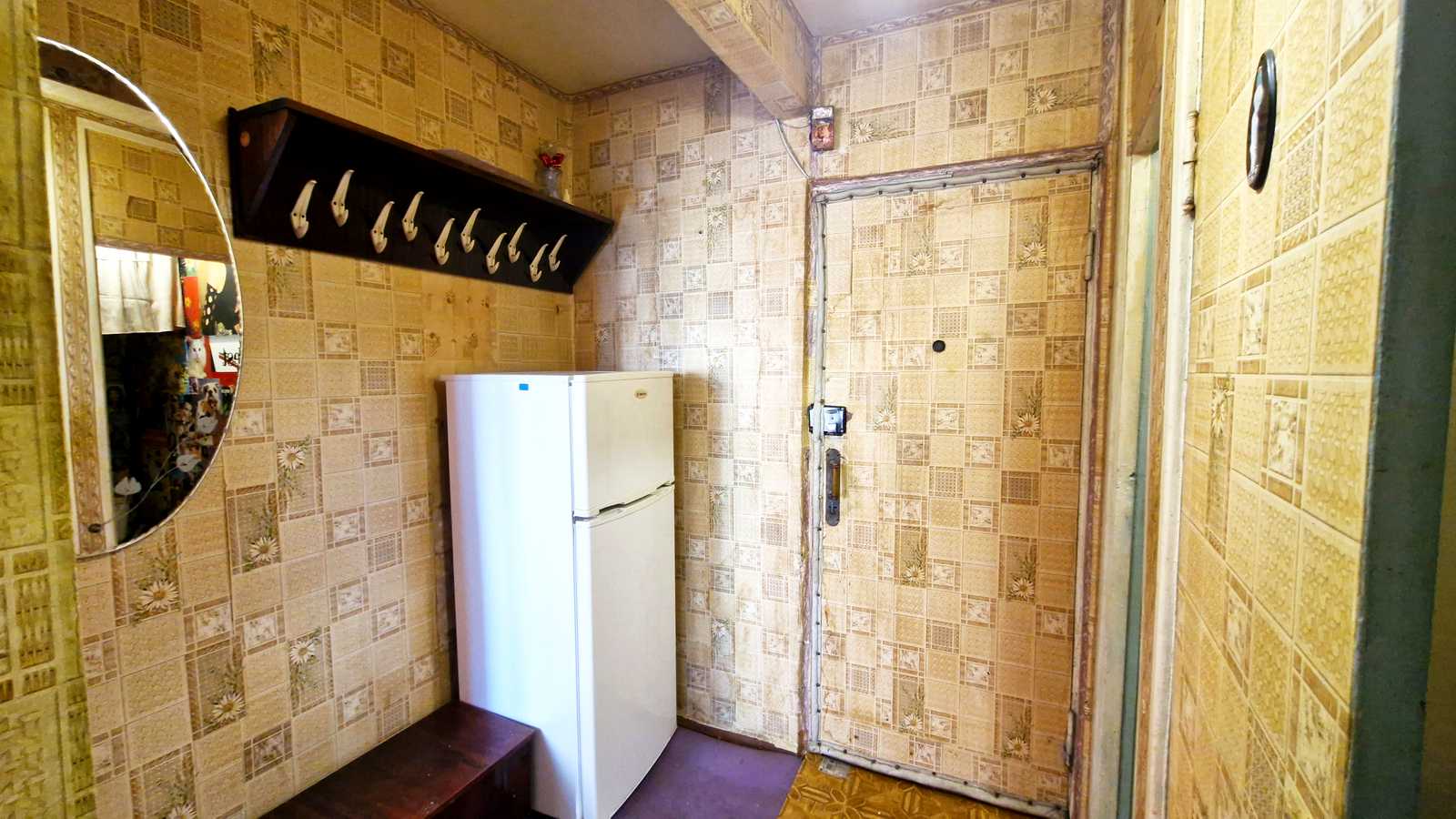 1878293858370348