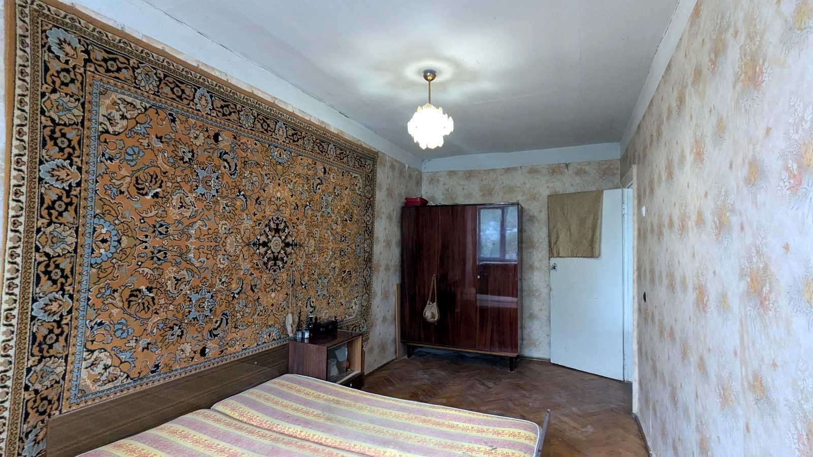 1878294426918177