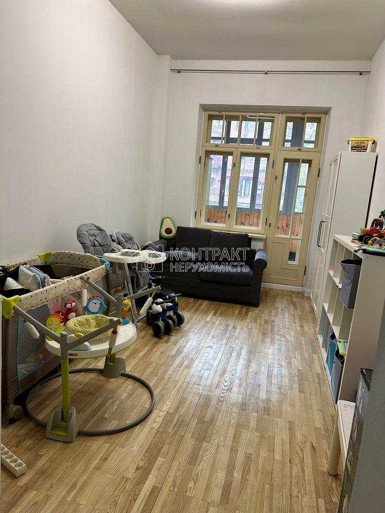 1878295777559441