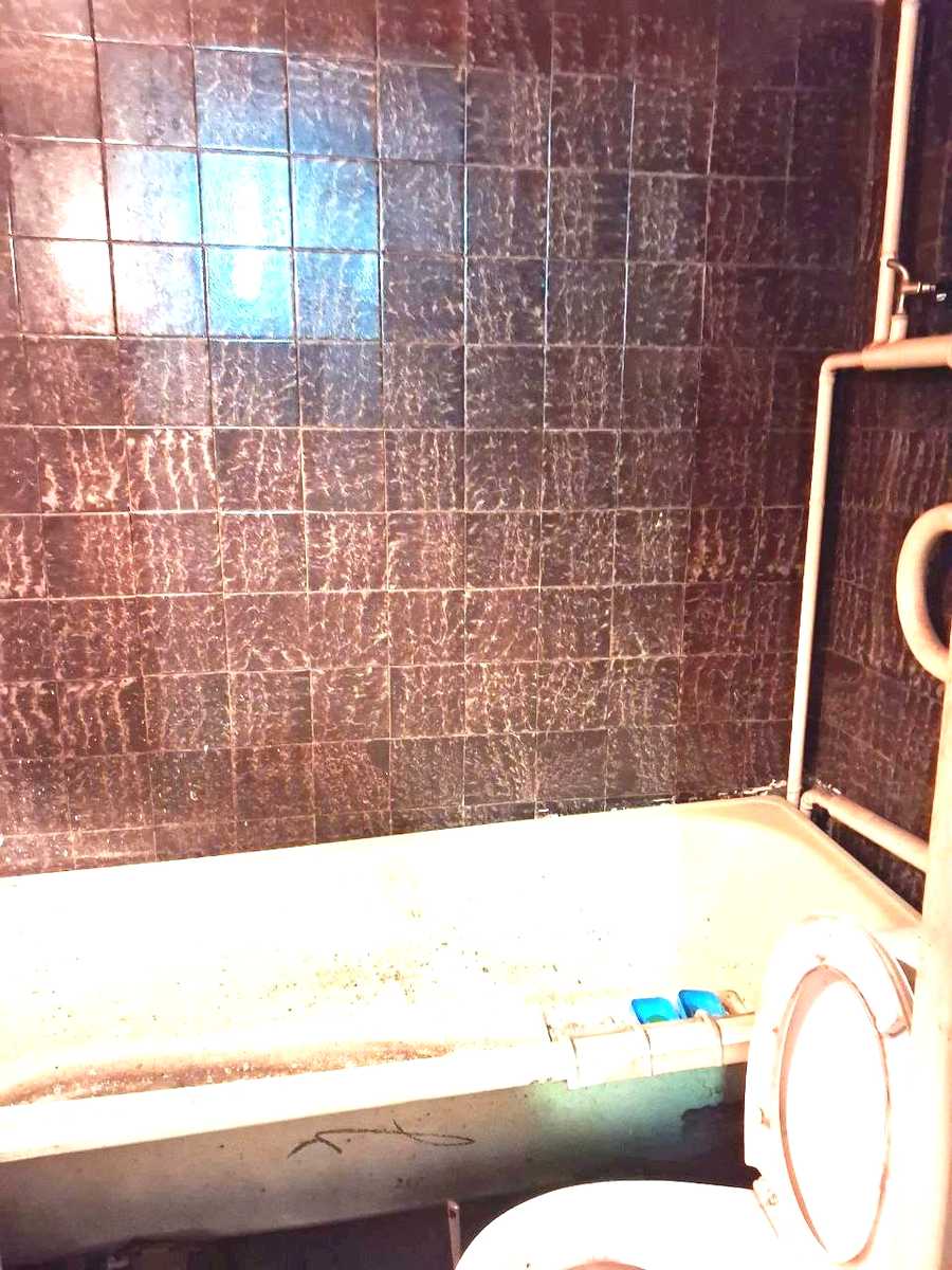1878296338717948