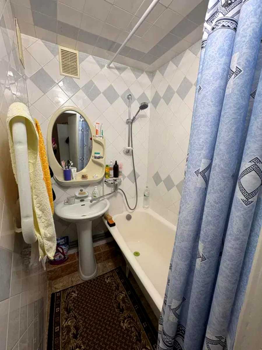1878296634733441
