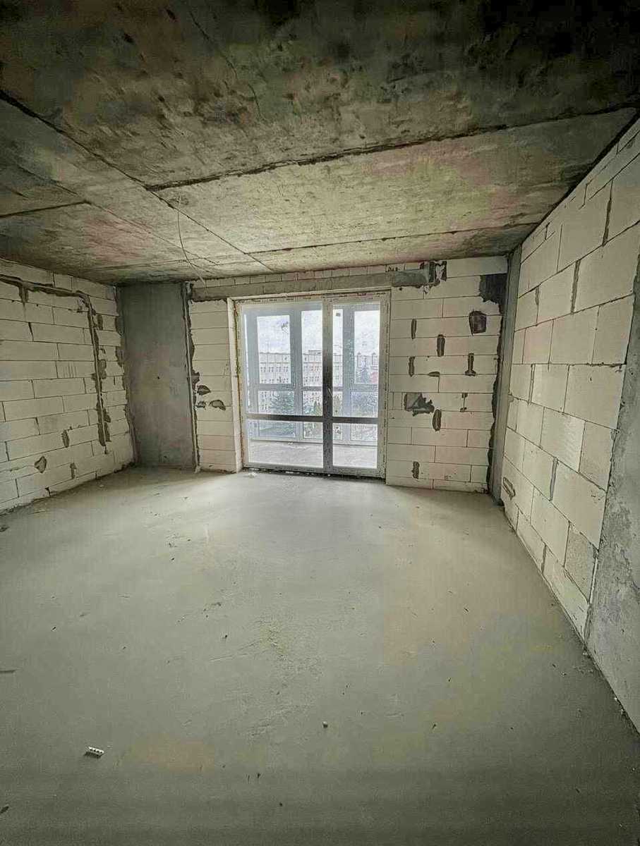 1878298094793952