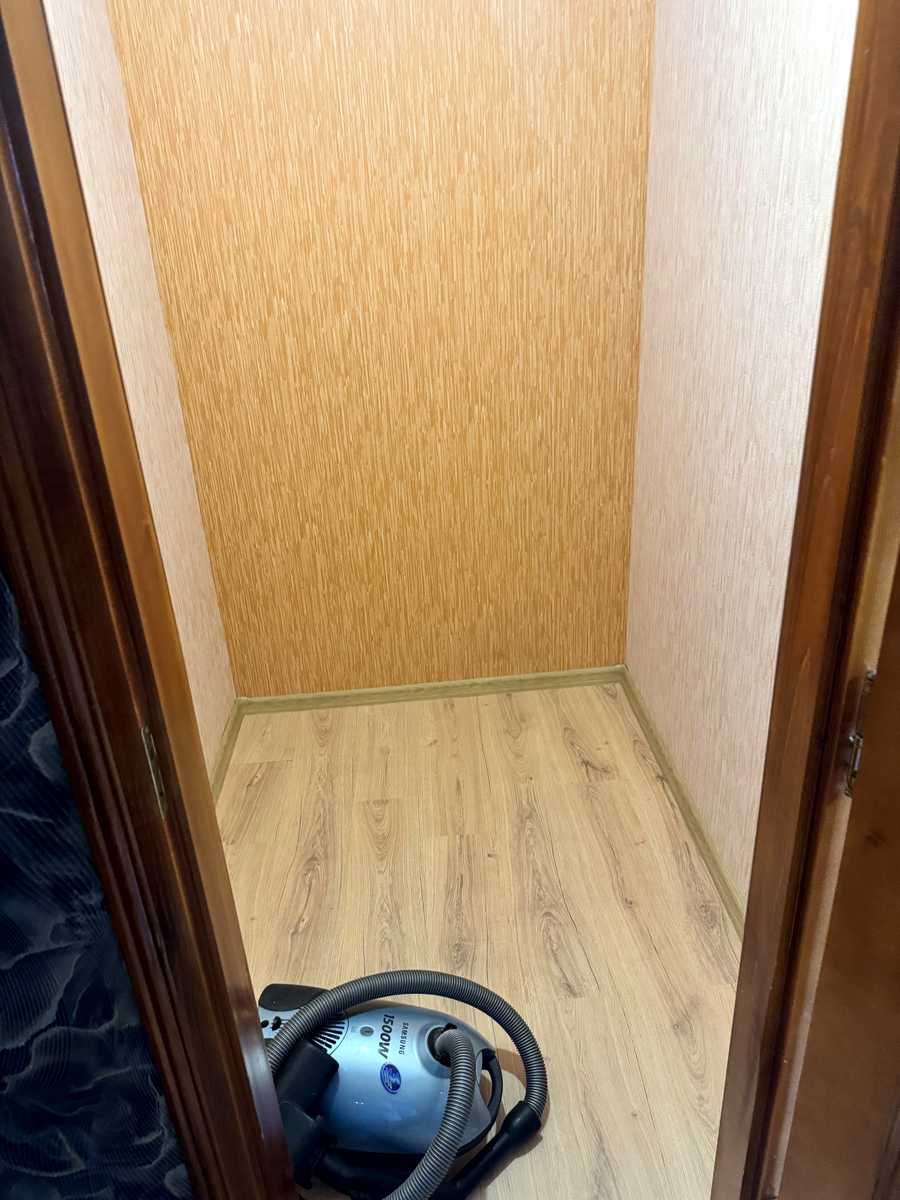 1878298756852858