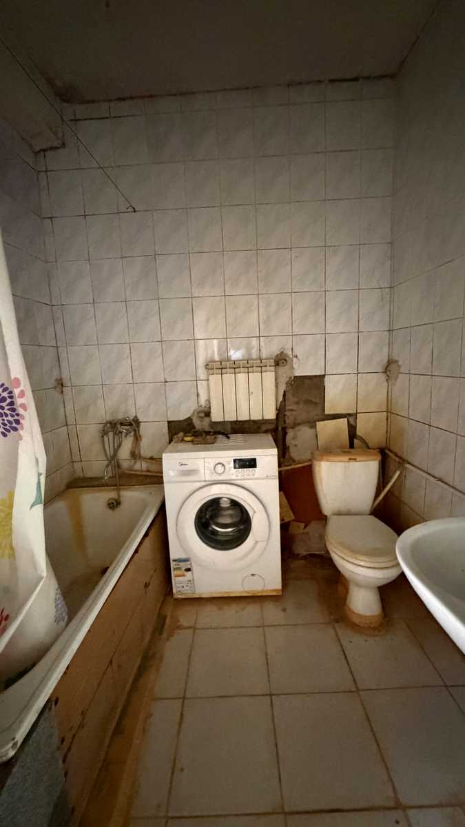 1878298908848616