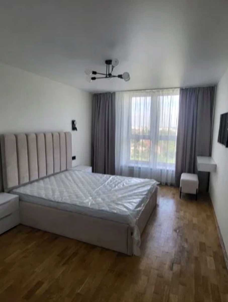 1878299074036065