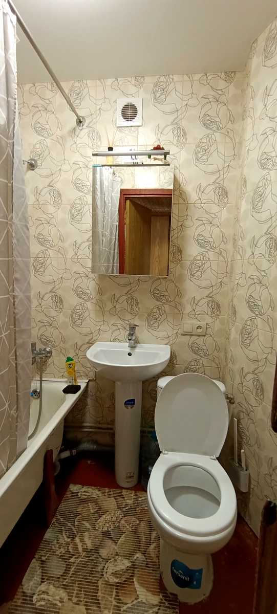 1878299468611057