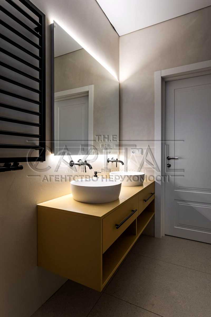 1878299819488551