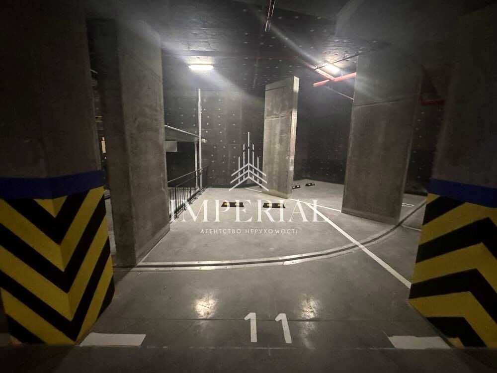 1878300730675323