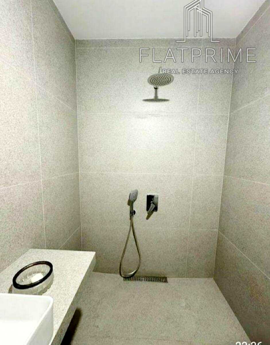 1878301452450639