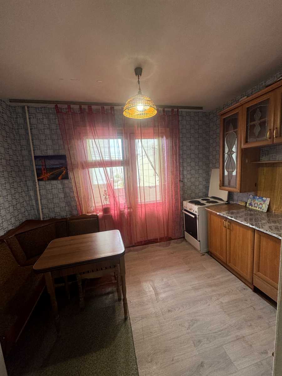 1878302381694075