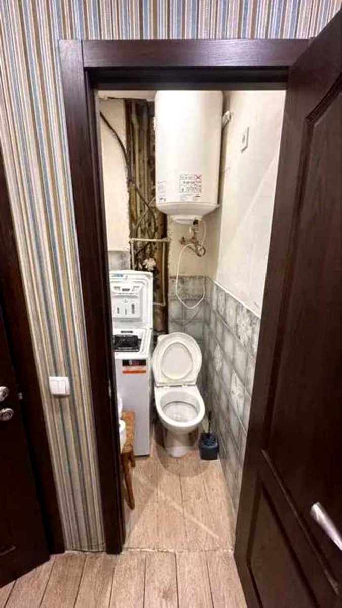1878302642452742