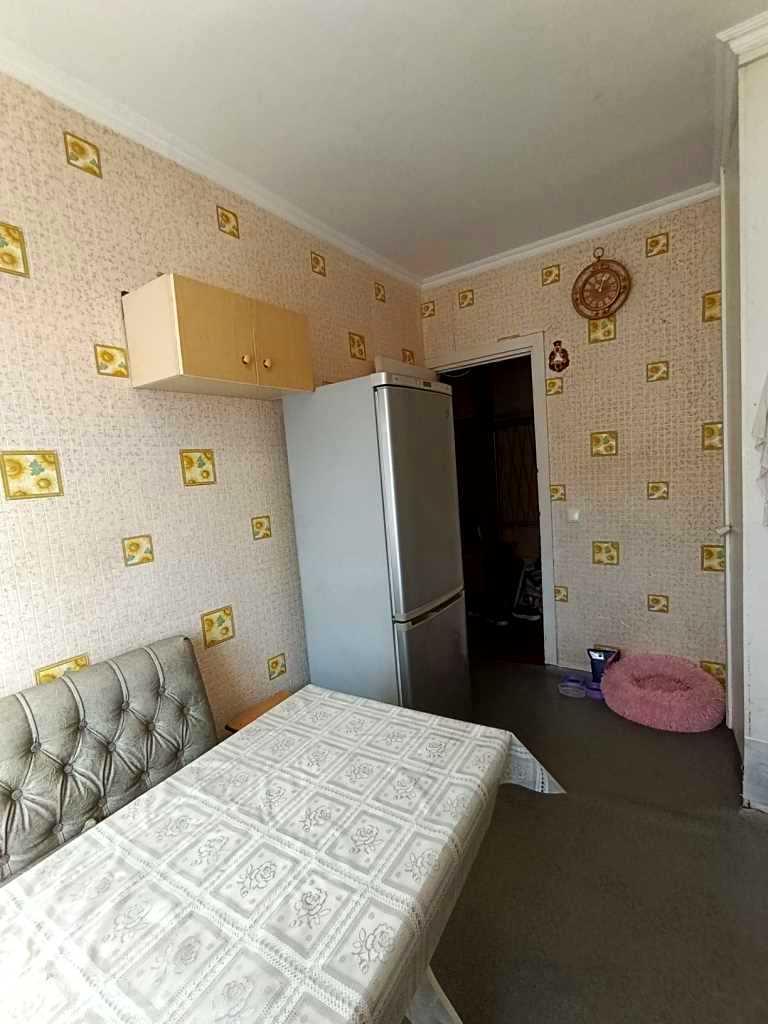 1878303533382147