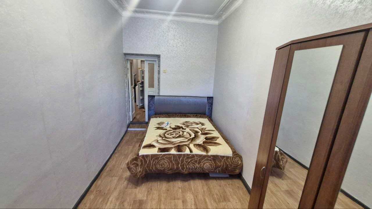 1878304614871867