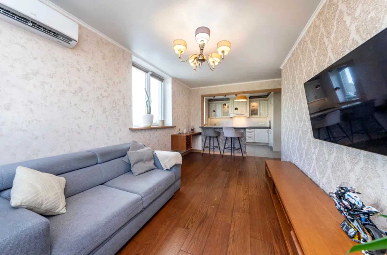 1878304684111061