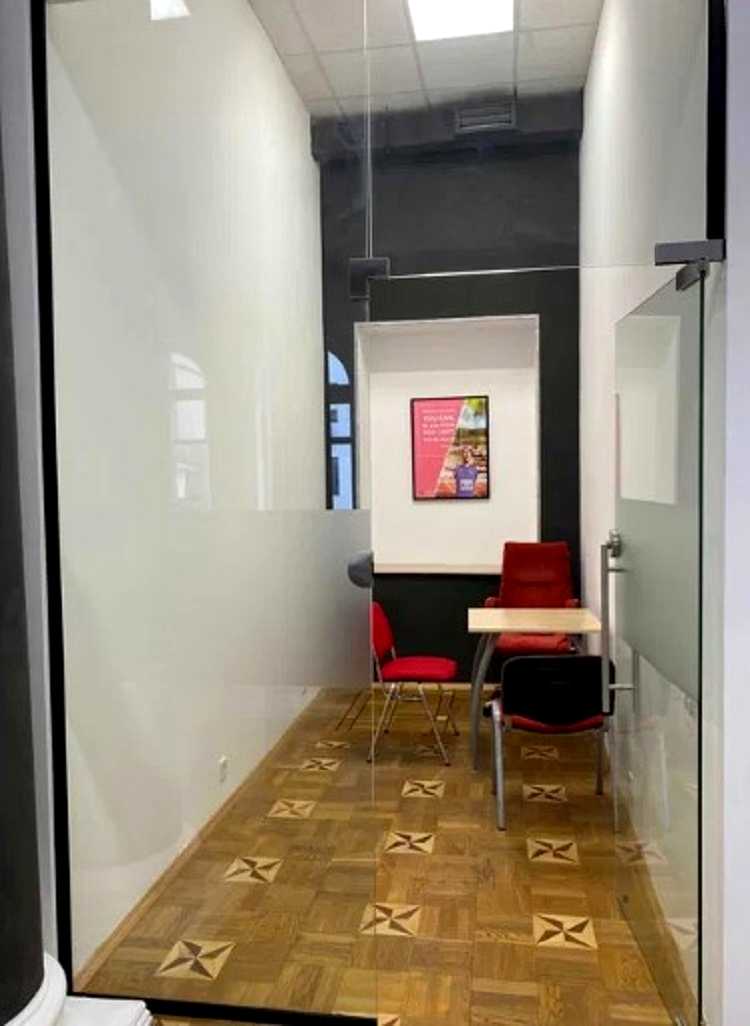 1878305434385970