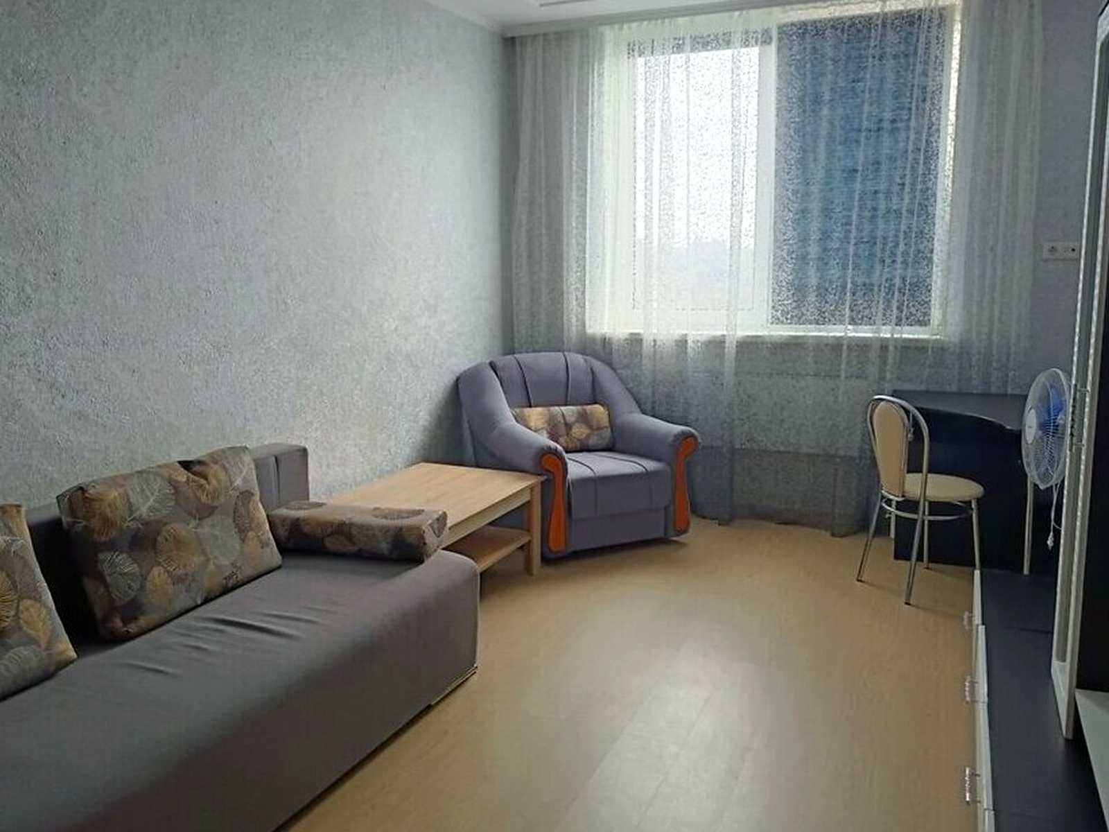 1878306094570194