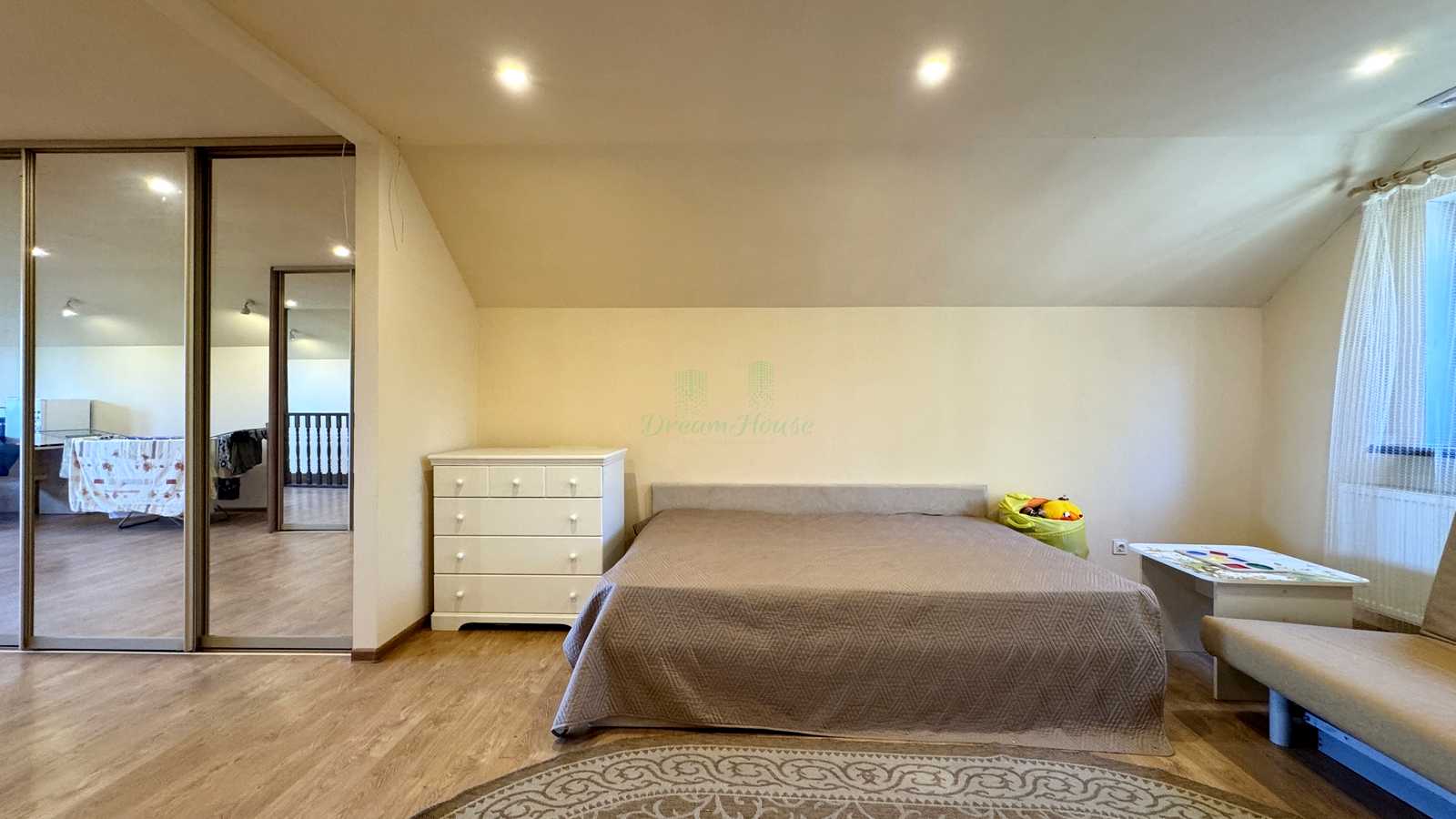 1878307422614120