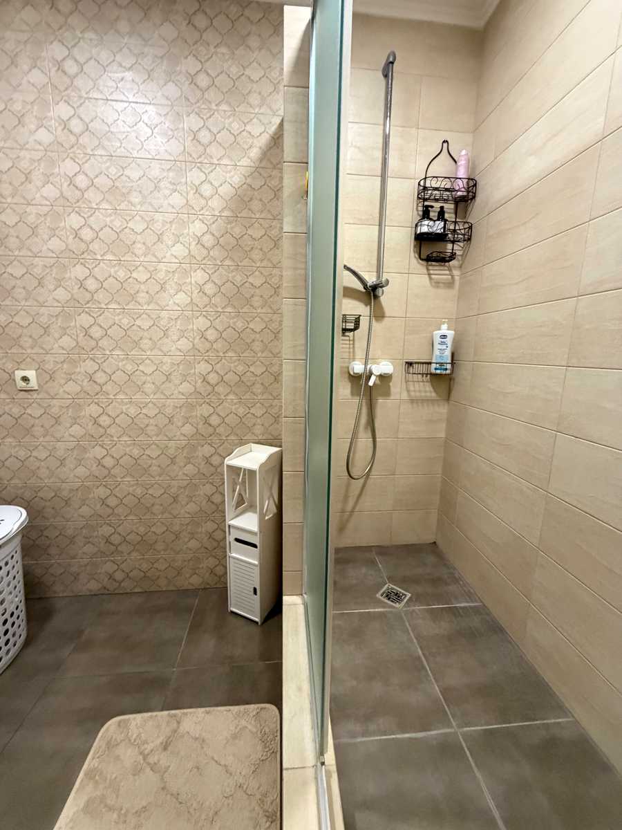 1878307454484055