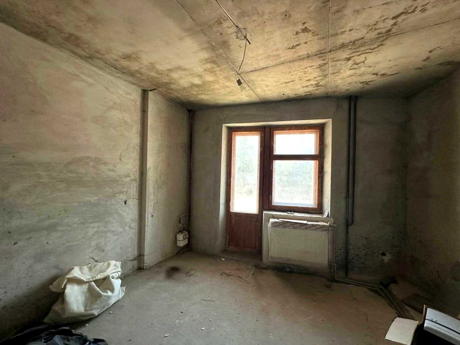 1878307691717859