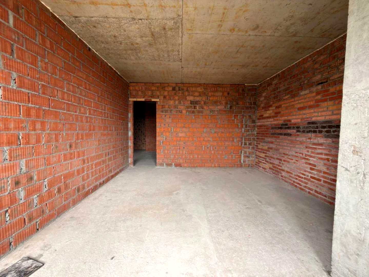 1878307993575574