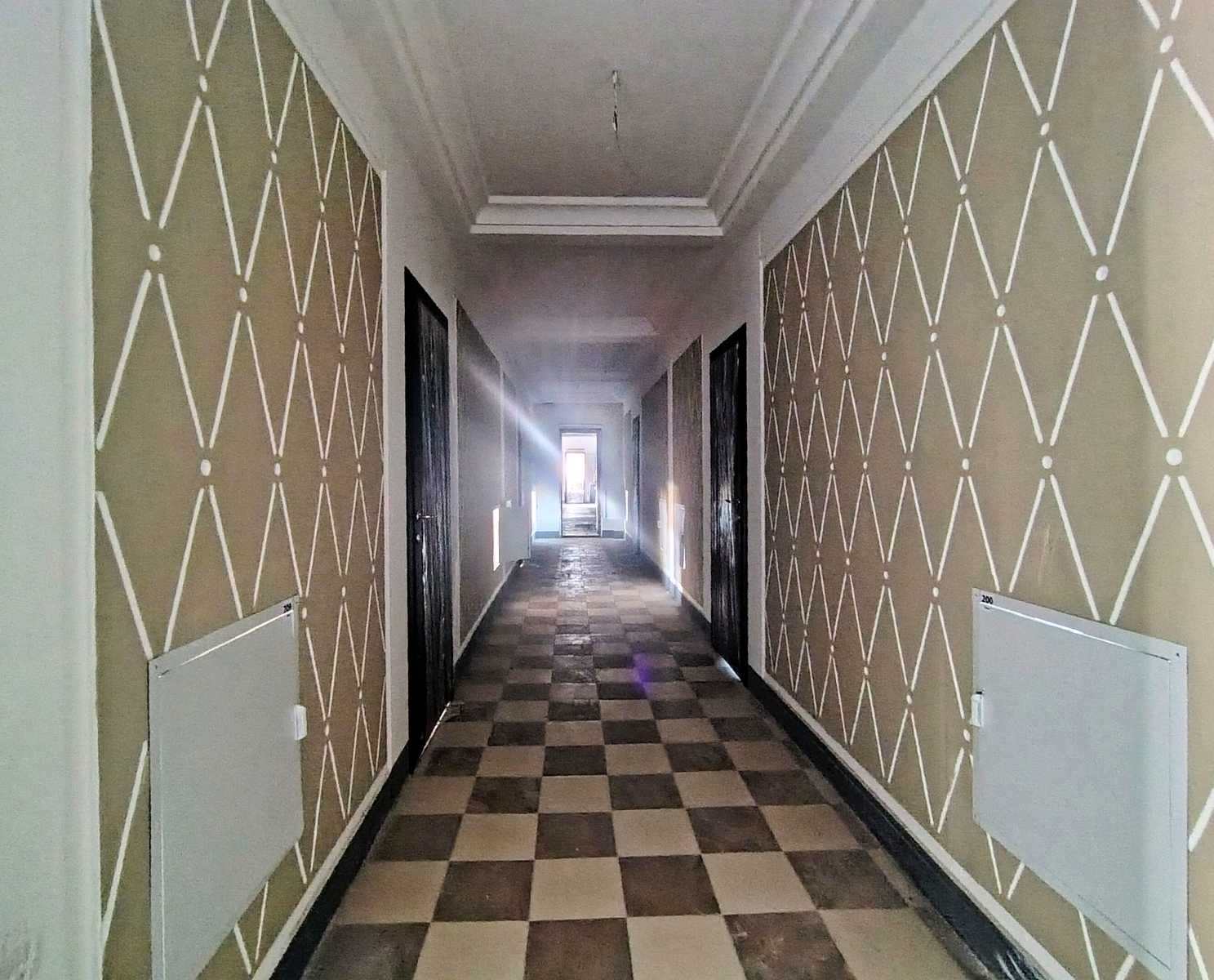1878308644451884