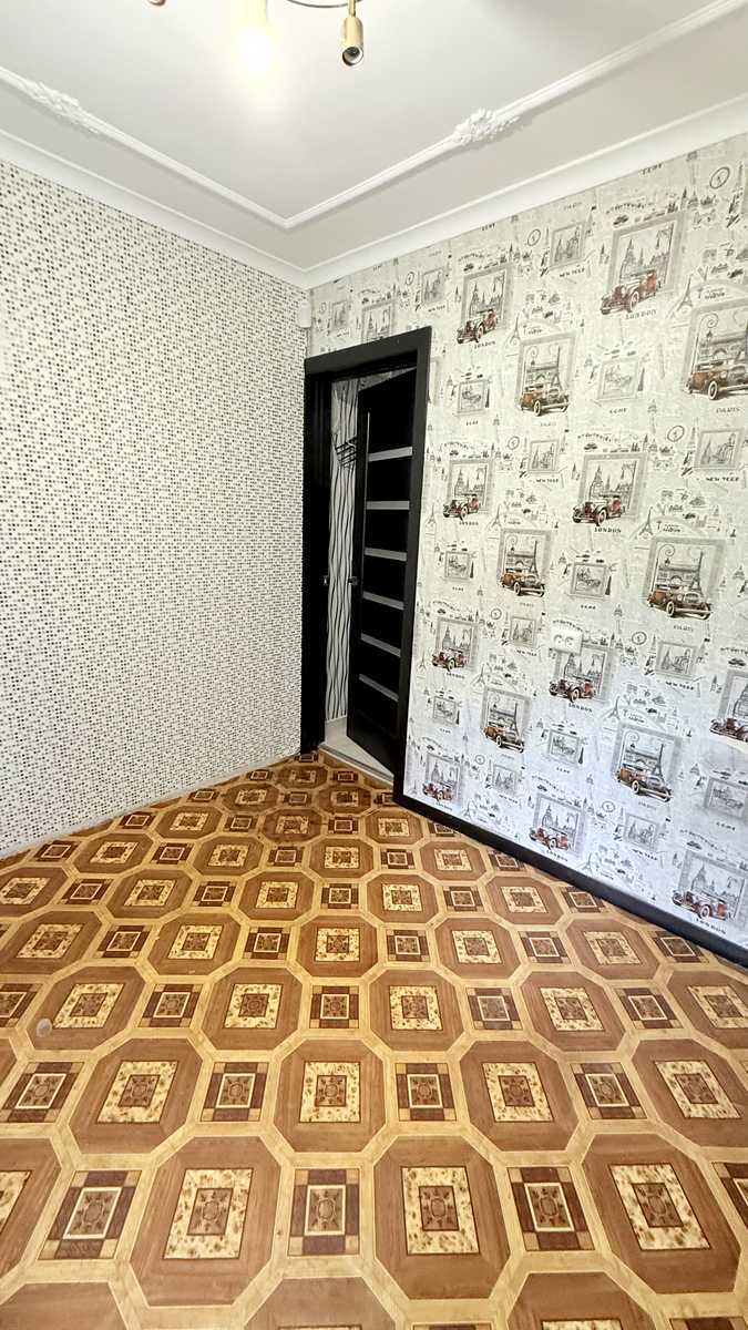 1878316054606742