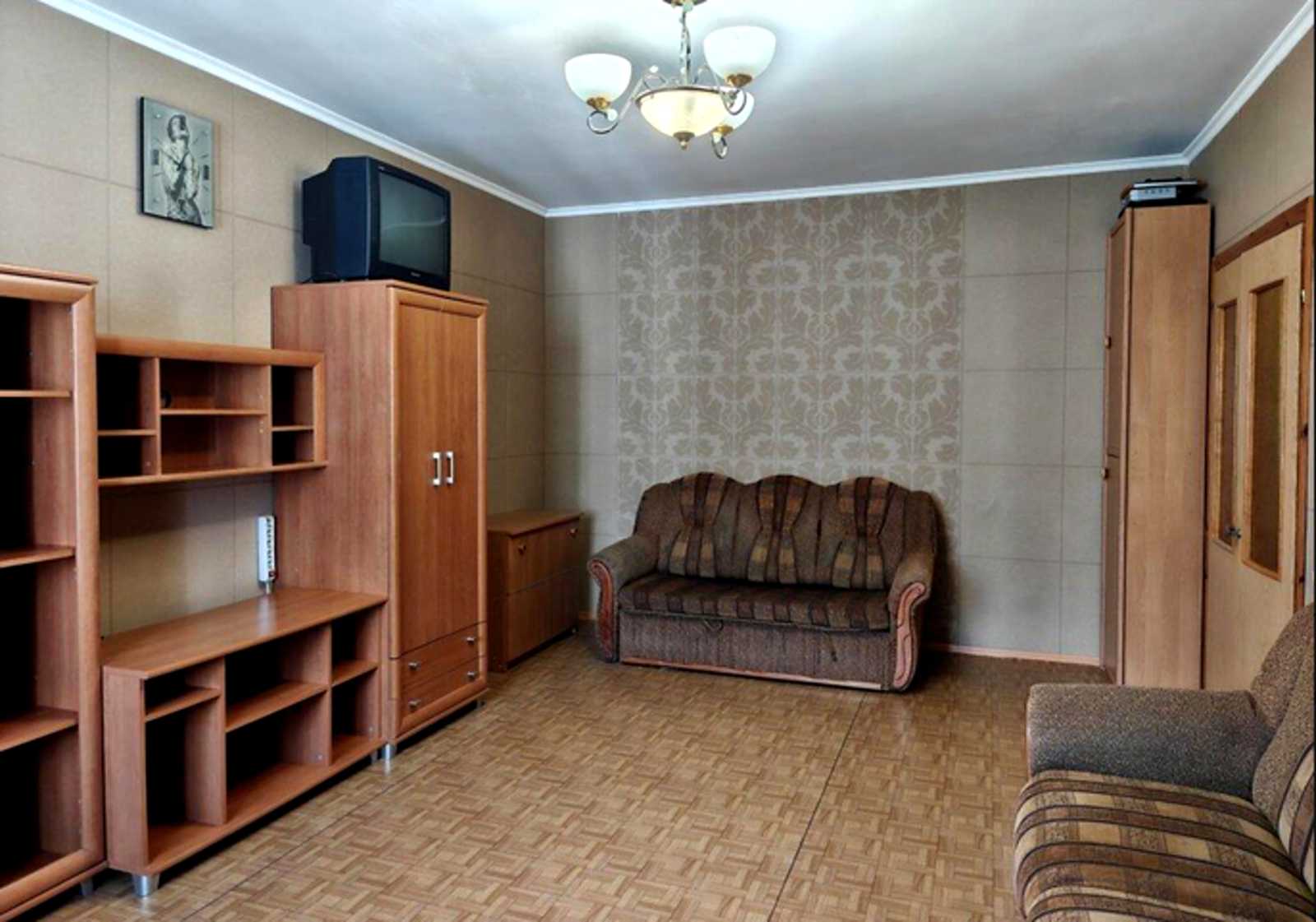 1878316801640745