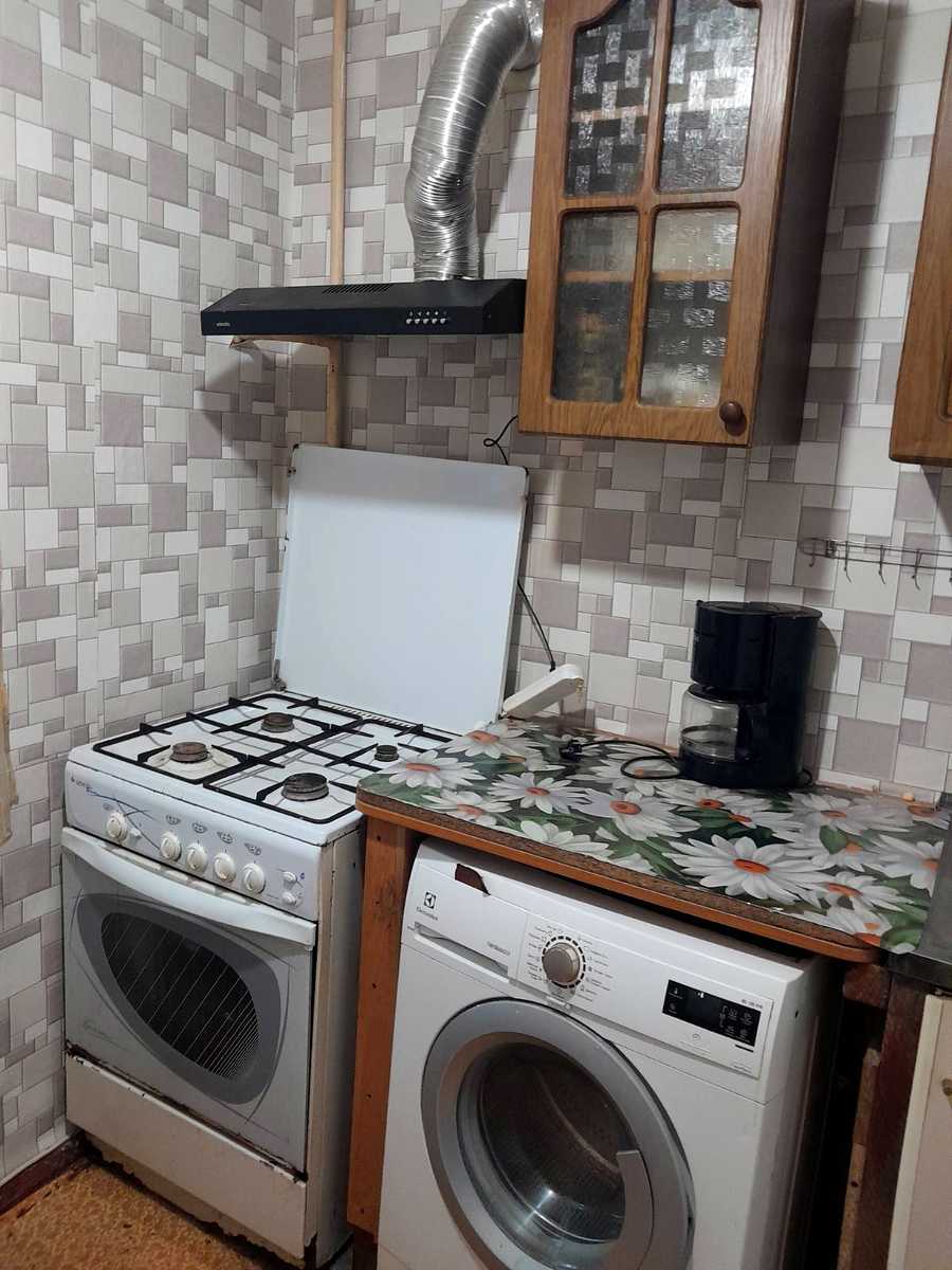 1878318329380512