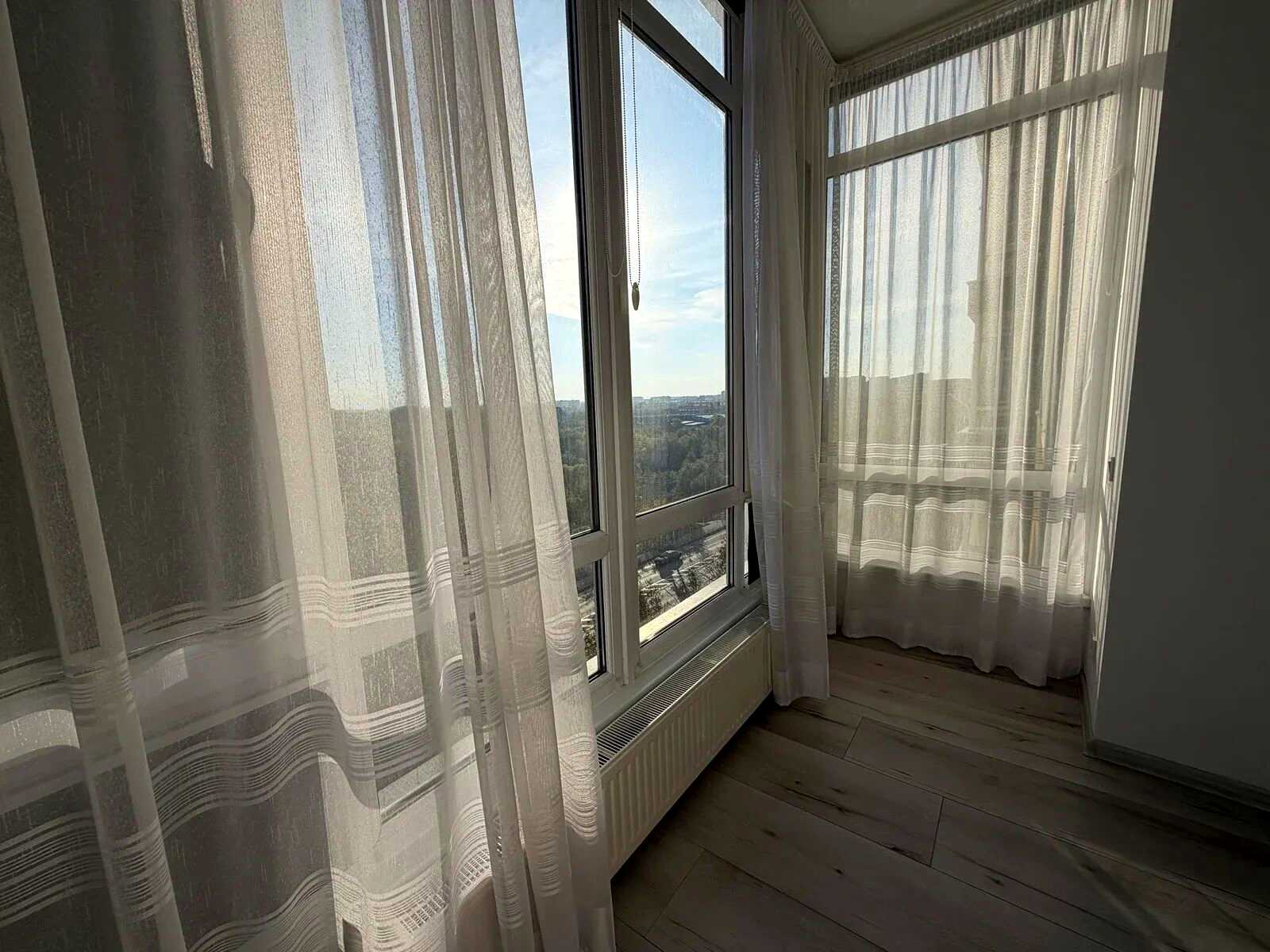 1878329476300105