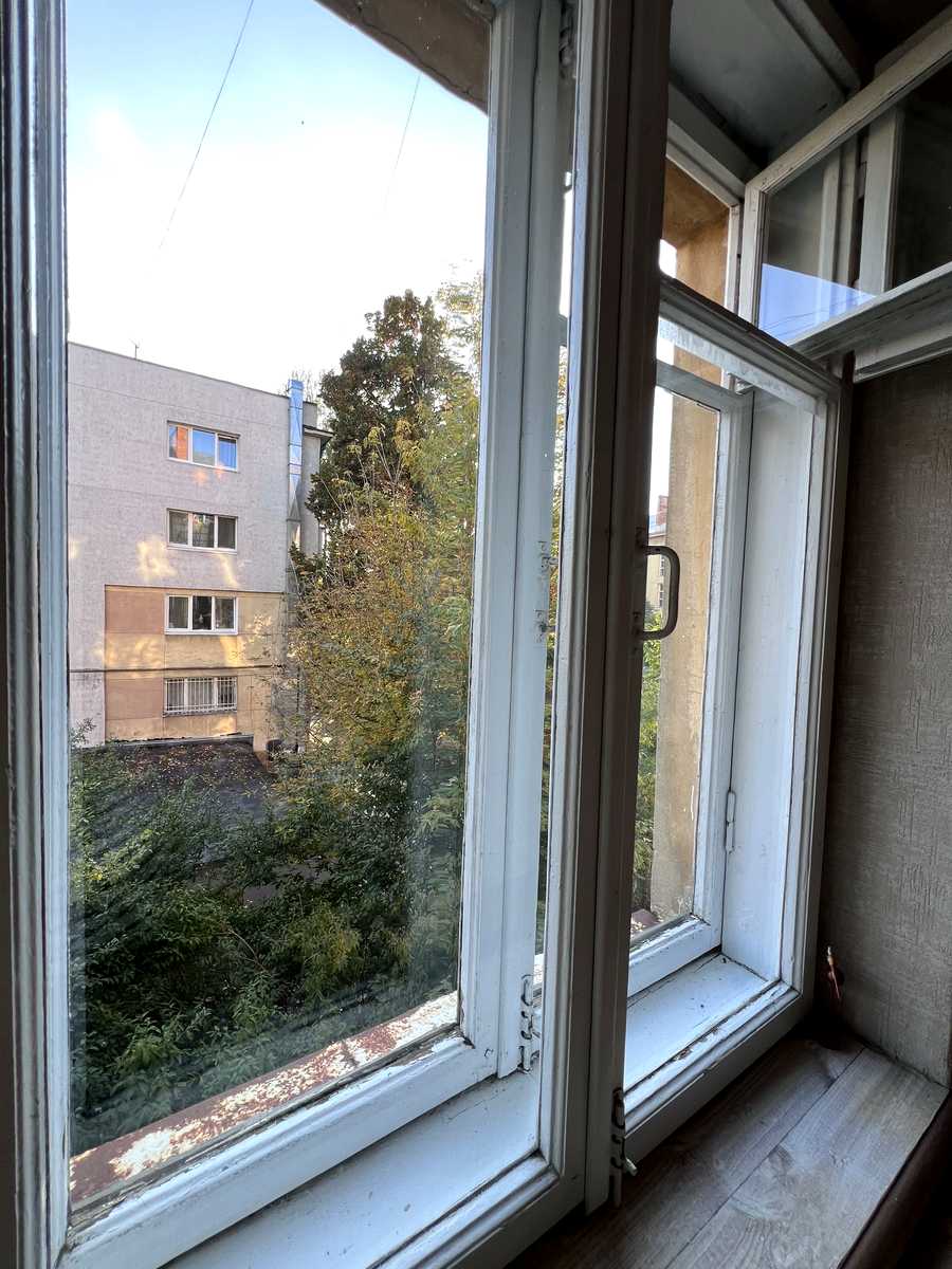 1878332134201975