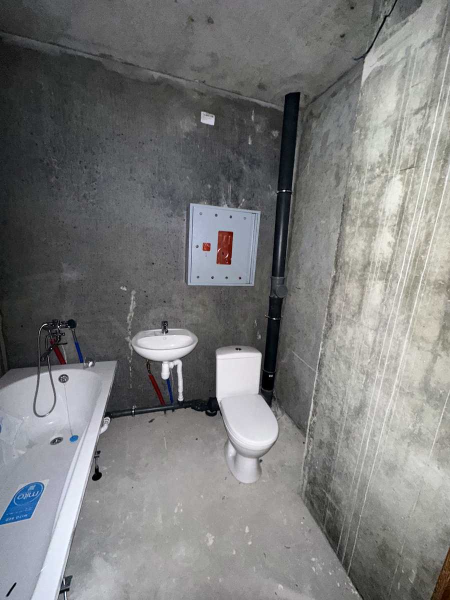 1878332585673456