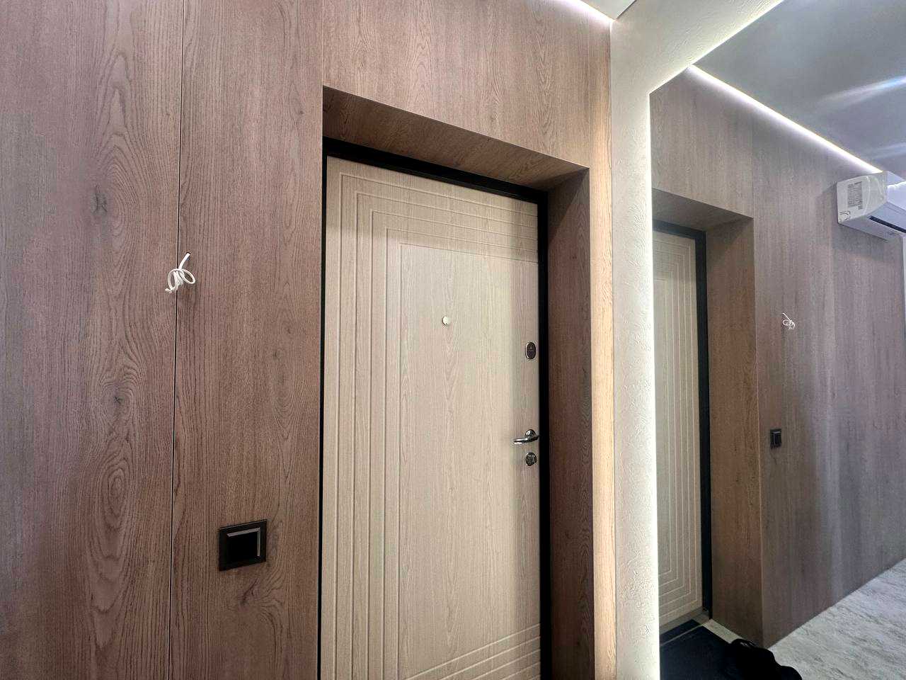 1878373549562643