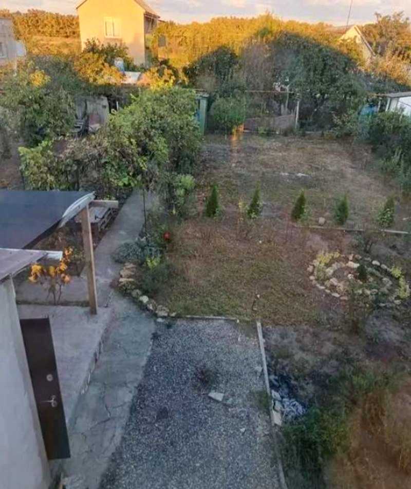 1878373852282058