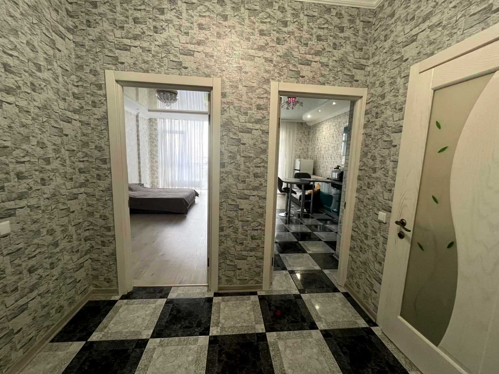 1878374526723131