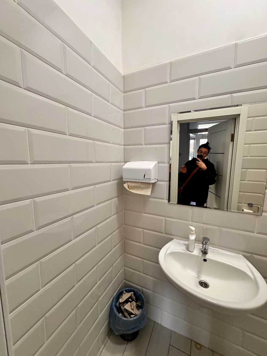 1878374844386254