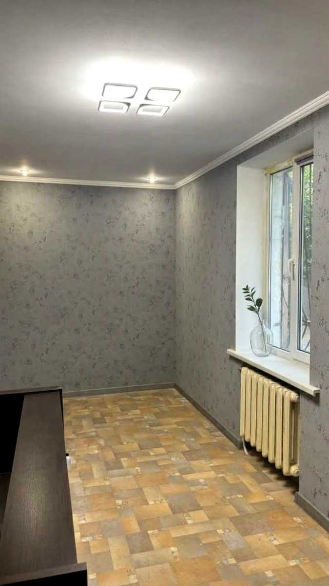 1878375525645317