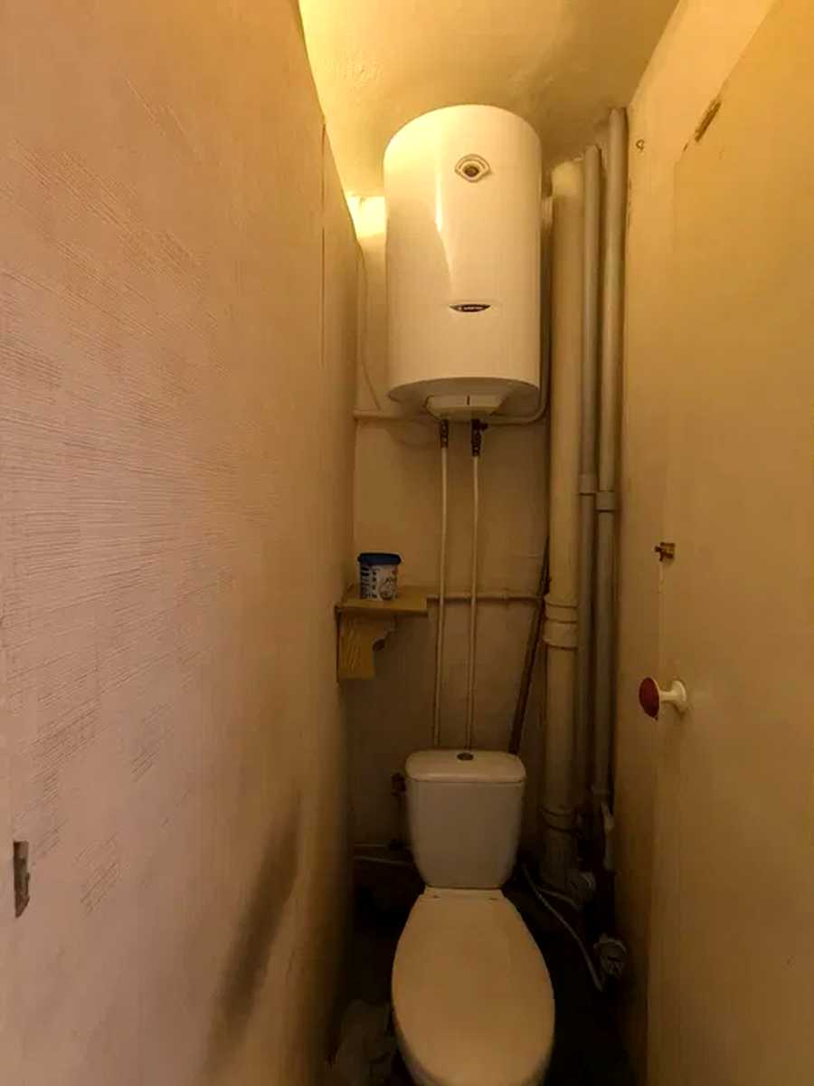 1878376296648356